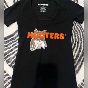 USED Hooters Black Tee with Orange Logo